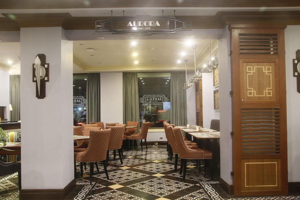 Herald Suites Polaris Makati City Exterior photo